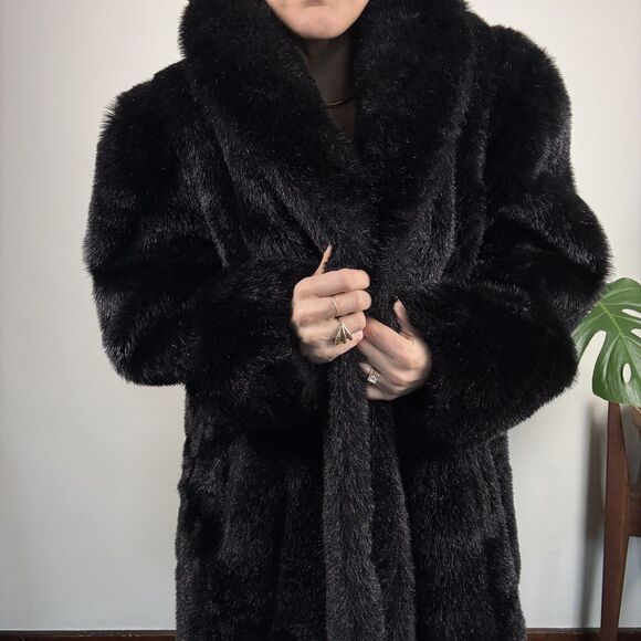 Vintage Black Faux Fur Coat | 80s 90s Plush Modacrylic Mod Jacket, USA Made - Picture 15 of 16